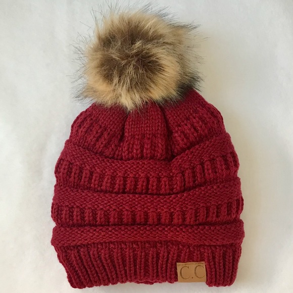 🚫Sold🚫C.C Burgundy Cable Knit Beanie Fur Pom Pom - Picture 2 of 4